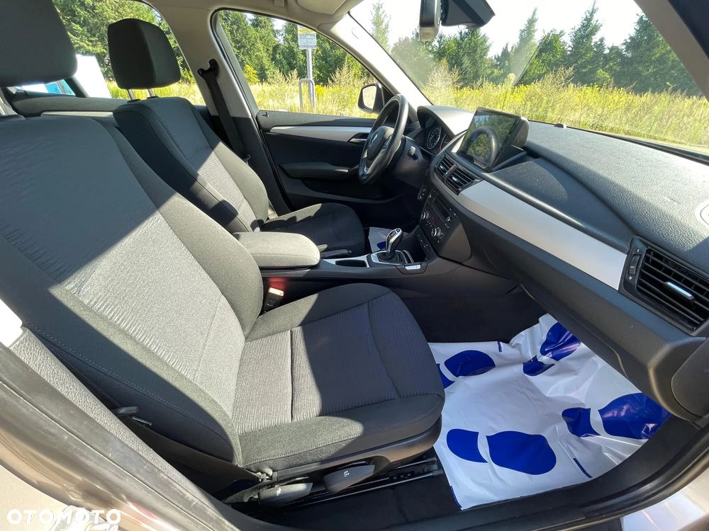 BMW X1 sDrive18d Sport Line - 14