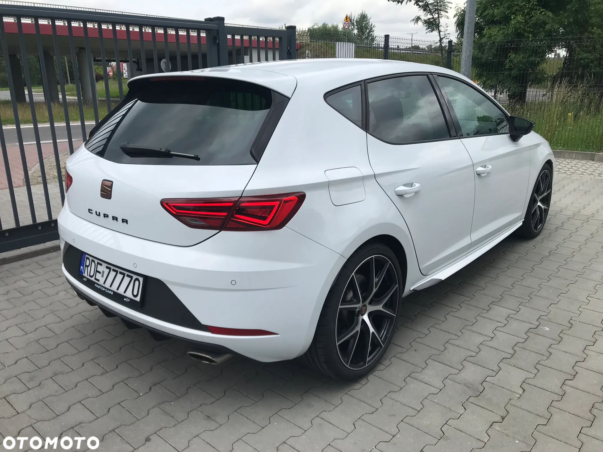Seat Leon 2.0 TSI Cupra S&S DSG - 6