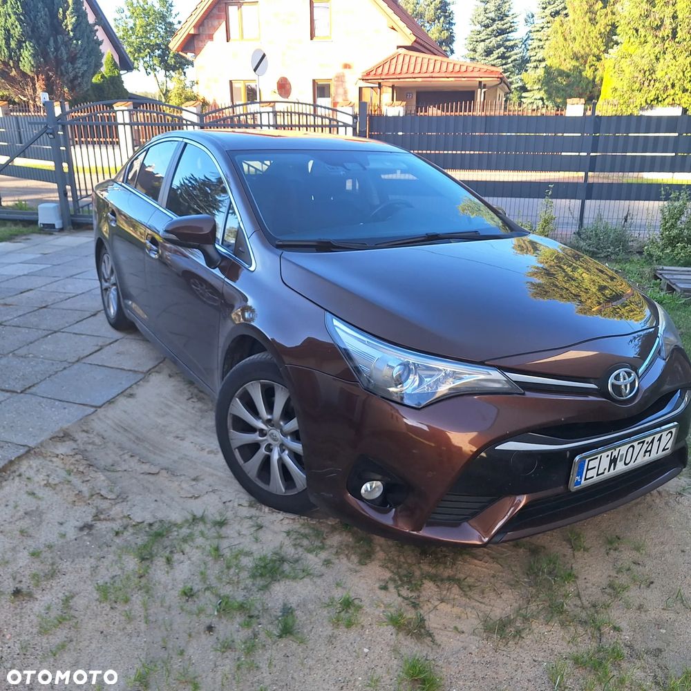 Toyota Avensis 1.8 Premium - 2
