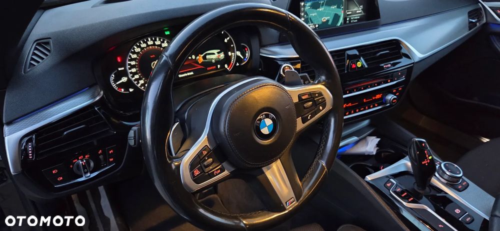 BMW Seria 5 525d M Sport sport - 20