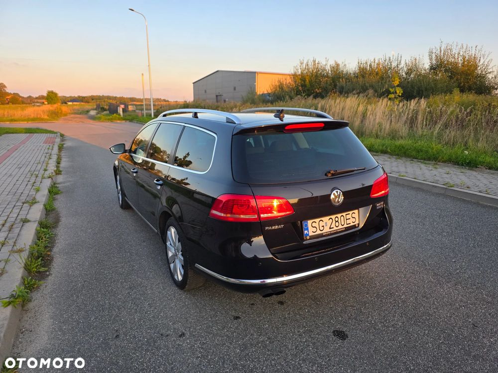 Volkswagen Passat Variant 2.0 TDI DSG BlueMotion Technology Exclusive - 9