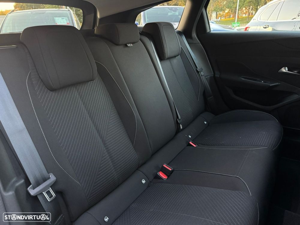 Peugeot 308 SW 1.6 Hybrid Active Pack e-EAT8 - 19
