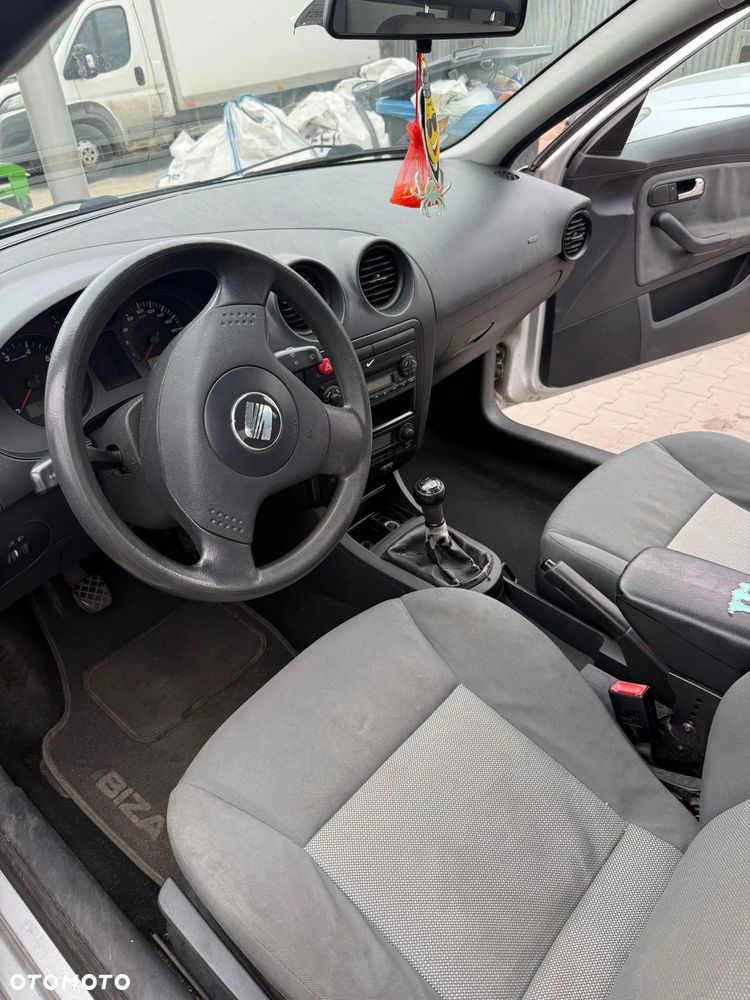 Seat Ibiza 1.4 16V Reference - 5