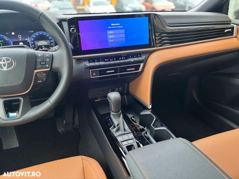 Toyota Camry 2.5 Exclusive - 18