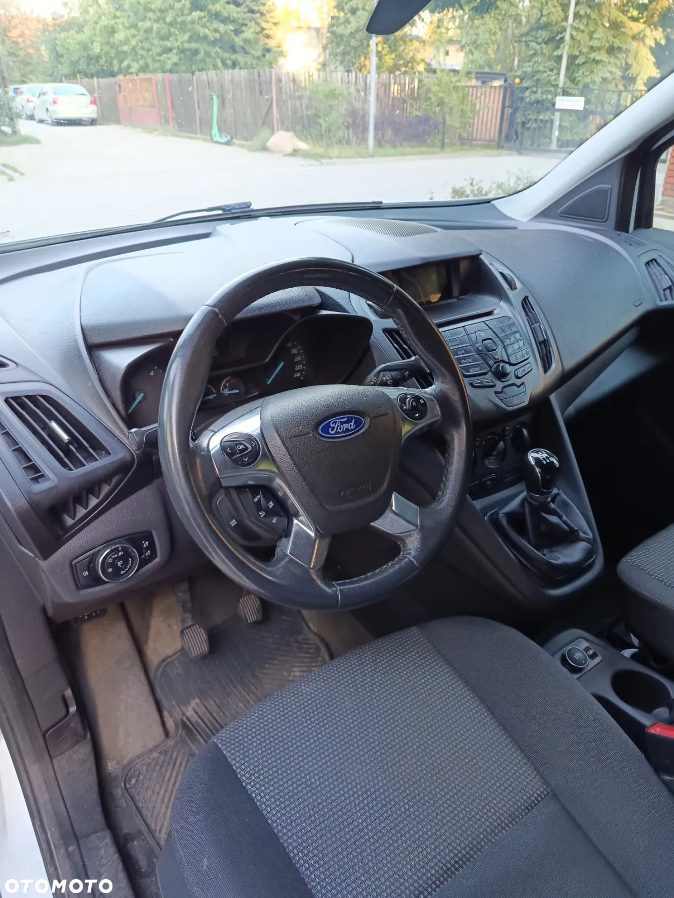 Ford Transit Connect - 8