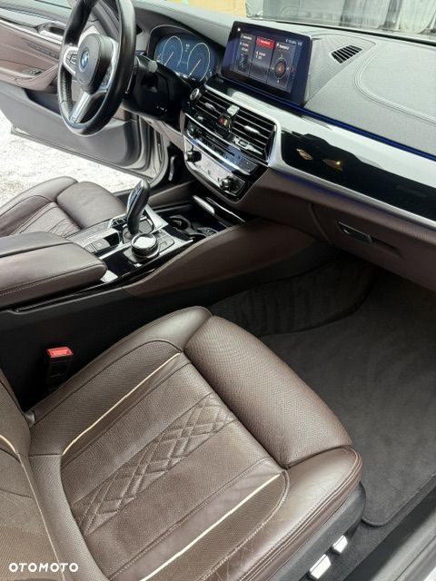 BMW Seria 5 540i xDrive M Sport sport - 18