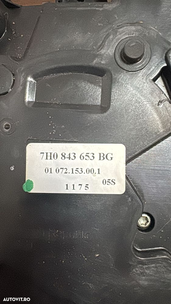 Broasca usa culisanta volkswagen transporter T5 cod 7H0 843 653 BG - 1