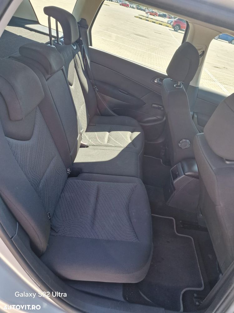 Peugeot 308 1.6HDi Confort Pack - 7