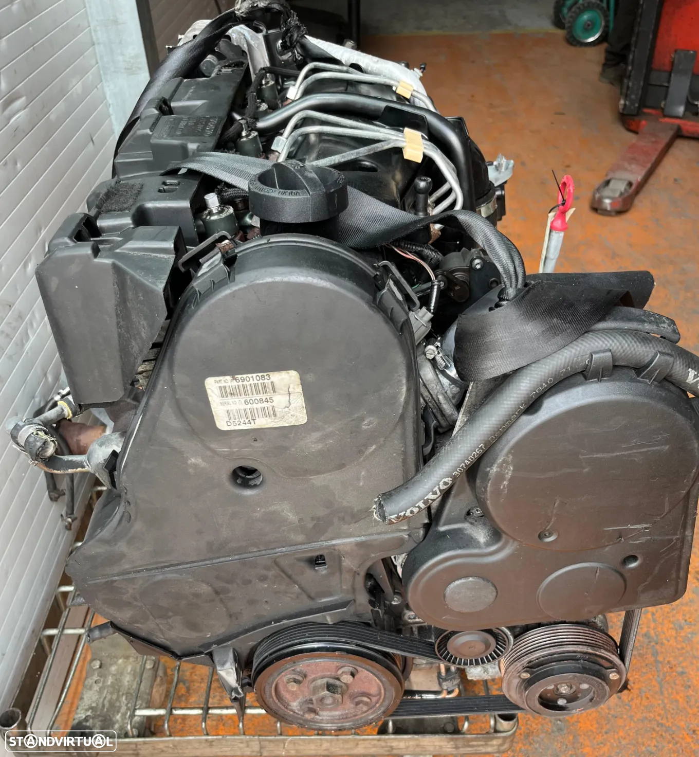 Motor Volvo S60/S80/XC90/V70 2.4D Ref: D5244T - 5