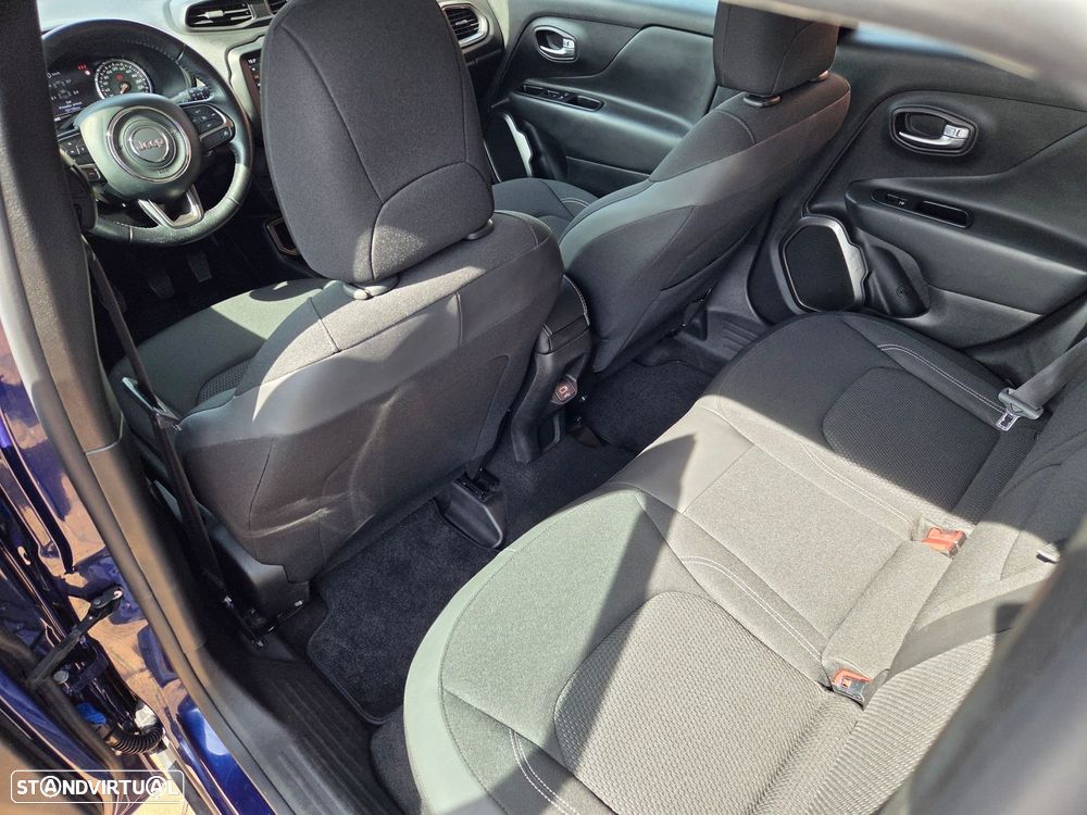 Jeep Renegade 1.0 T Limited - 29