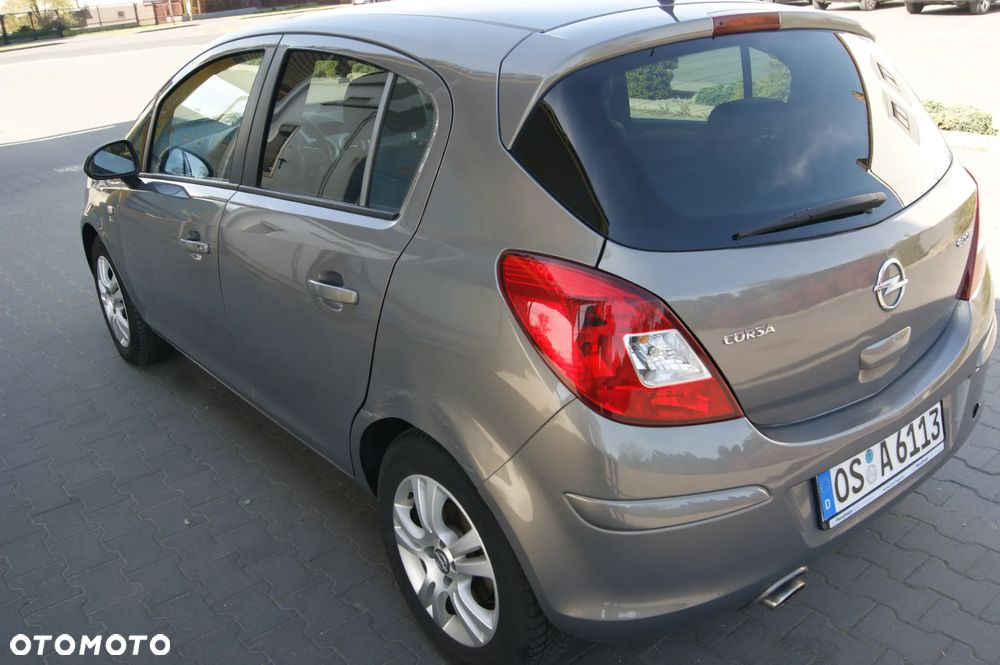 Opel Corsa 1.2 16V Energy - 4