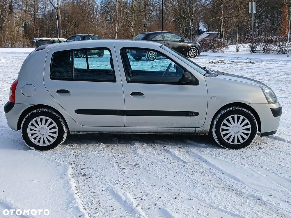 Renault Clio 1.2 16V Confort Dynamique - 5
