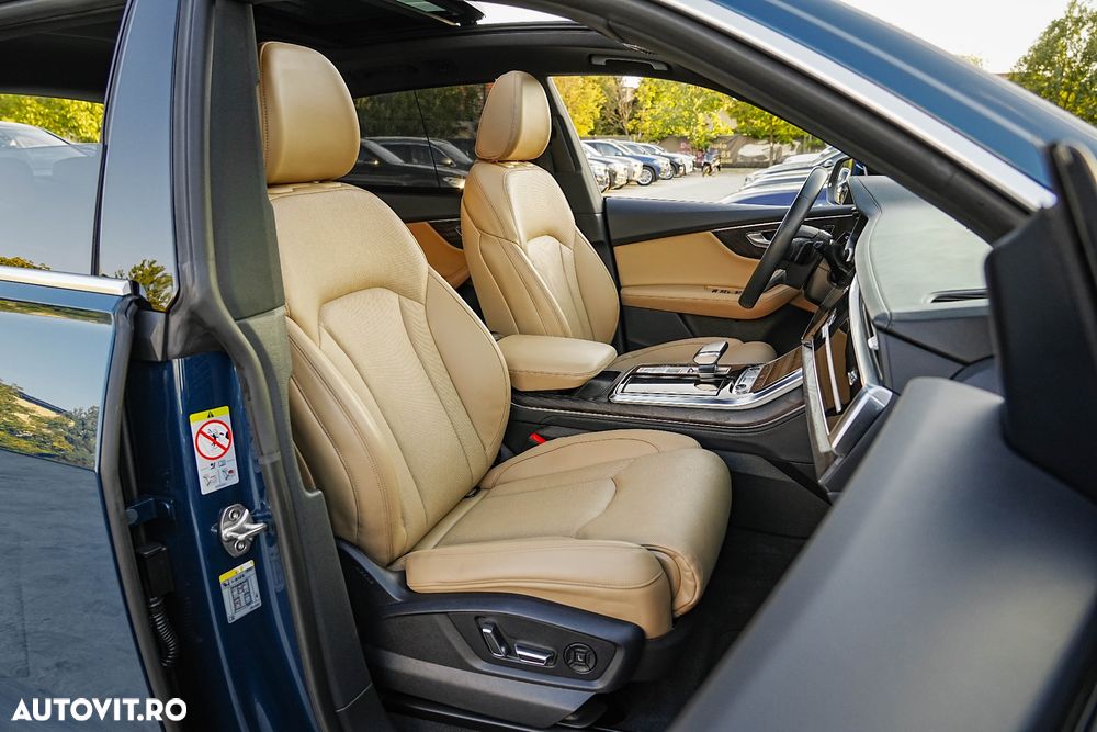 Audi Q8 55 TFSIe quattro tiptronic - 13