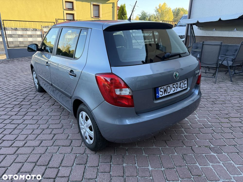 Skoda Fabia 1.2 HTP Ambiente - 5