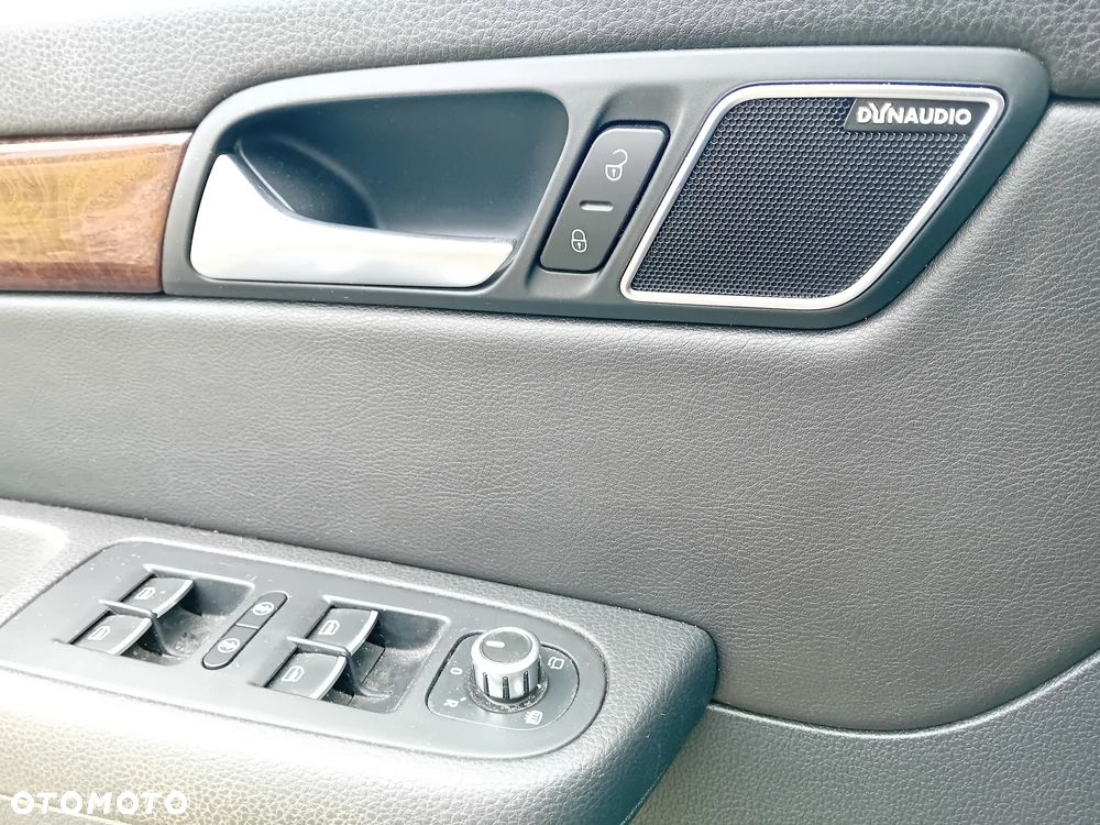 Volkswagen Sharan 2.0 TDI Highline DSG - 27