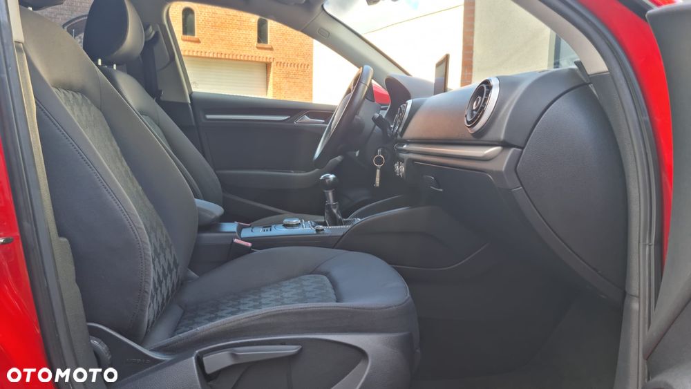 Audi A3 Sportback 1.4 TFSI Attraction - 14