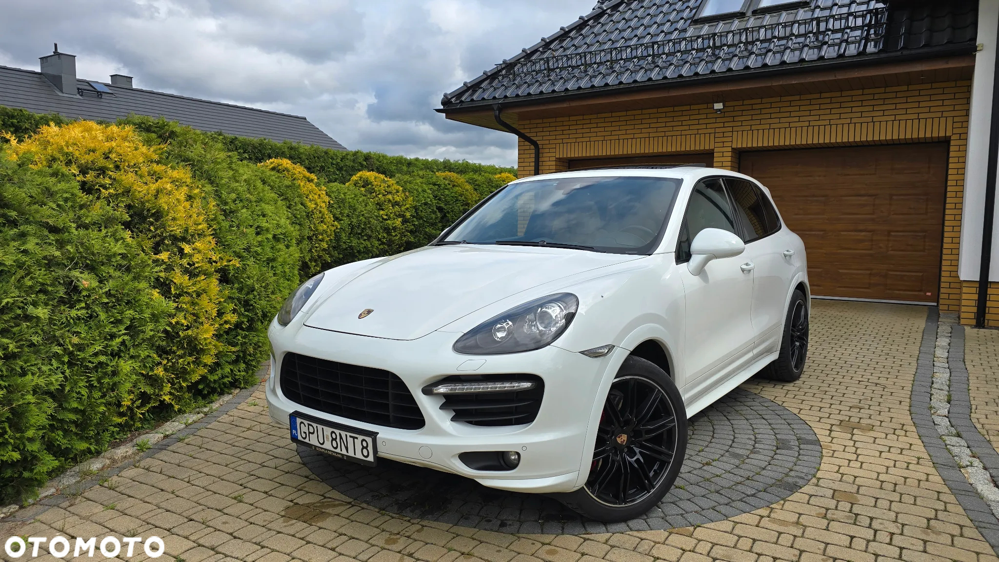 Porsche Cayenne GTS - 11
