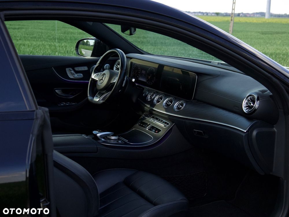Mercedes-Benz Klasa E 400 4-Matic 9G-TRONIC - 13