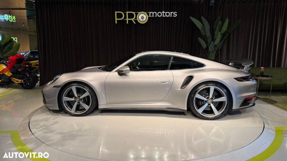 Porsche 911-TURBO-S - 11