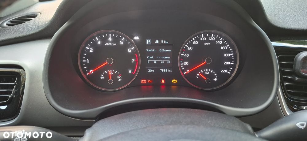 Kia Stonic 1.4 L - 11