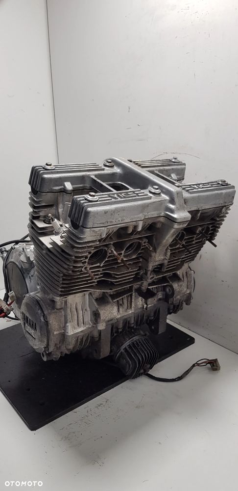 Yamaha XJ900 Diversion - Silnik - 7