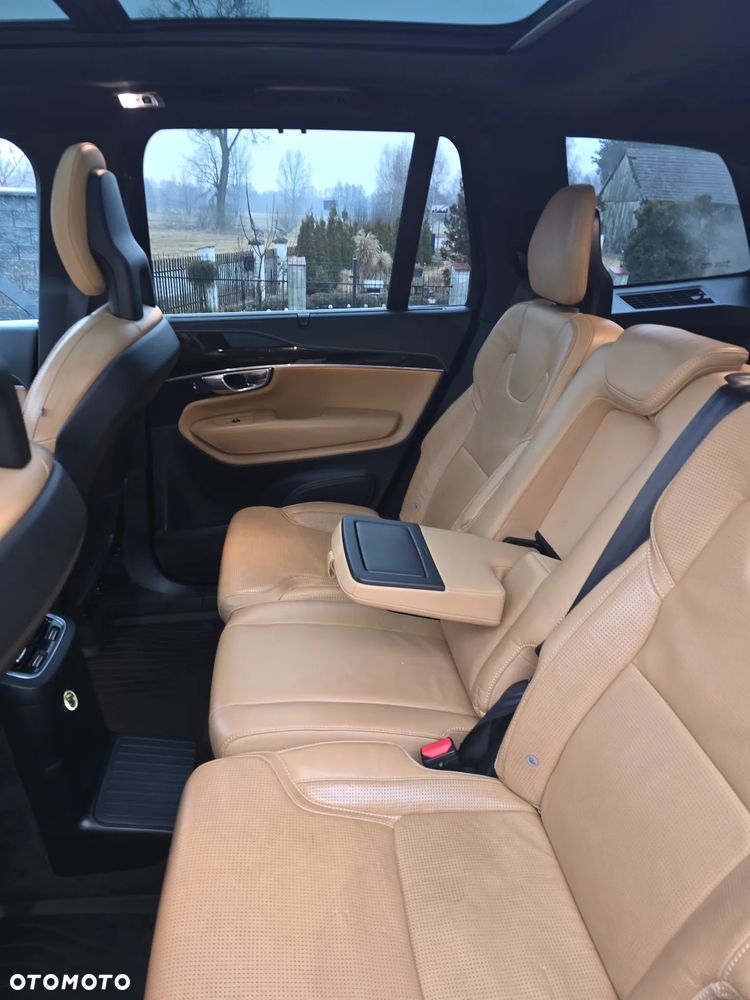 Volvo XC 90 - 28