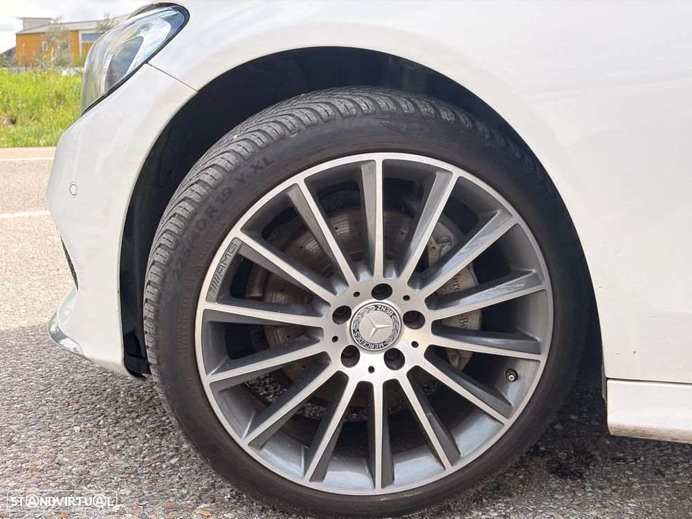 Mercedes-Benz C 220 d 4Matic Station 7G-TRONIC AMG Line - 3