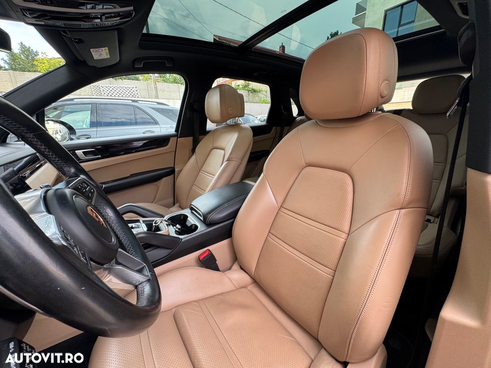 Porsche Cayenne S - 14