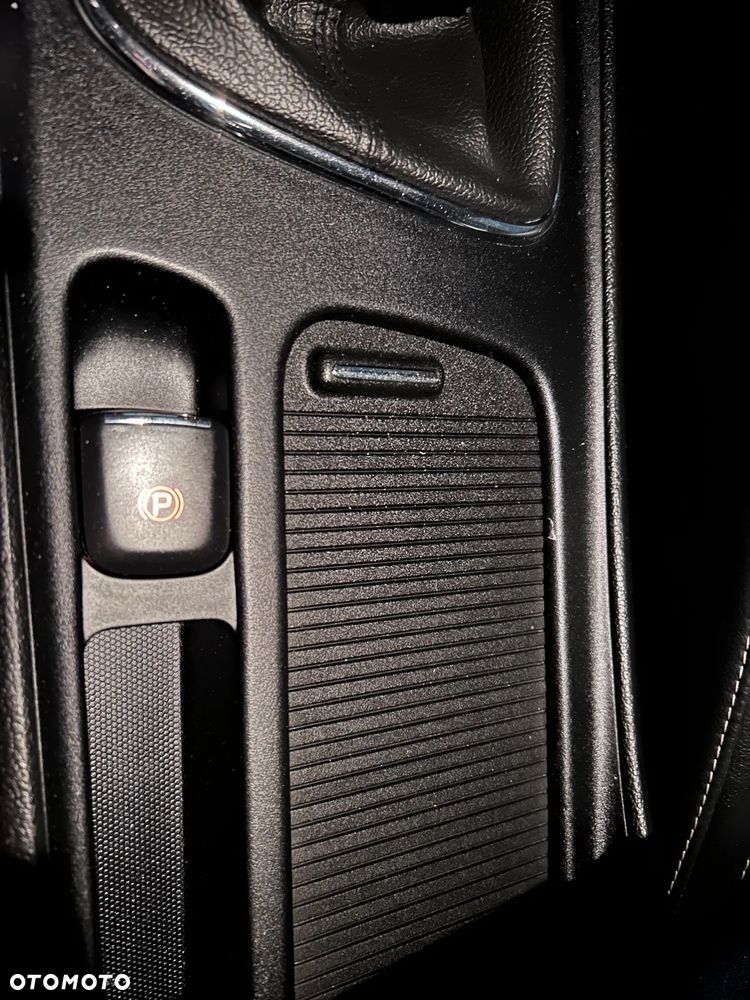 Kia Ceed 1.6 GDI Business Line - 25