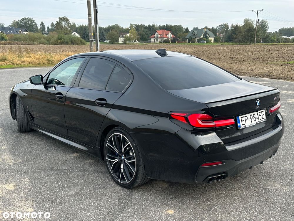 BMW Seria 5 M550i xDrive - 5