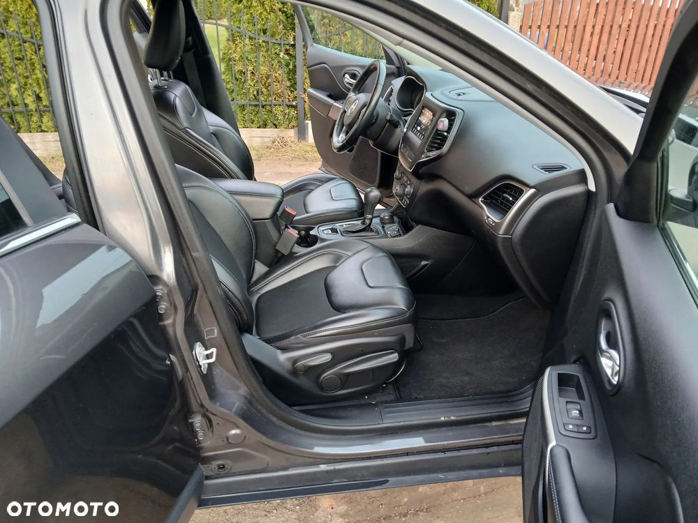 Jeep Cherokee 3.2 V6 Pentastar Active Drive I Automatik Limited - 23