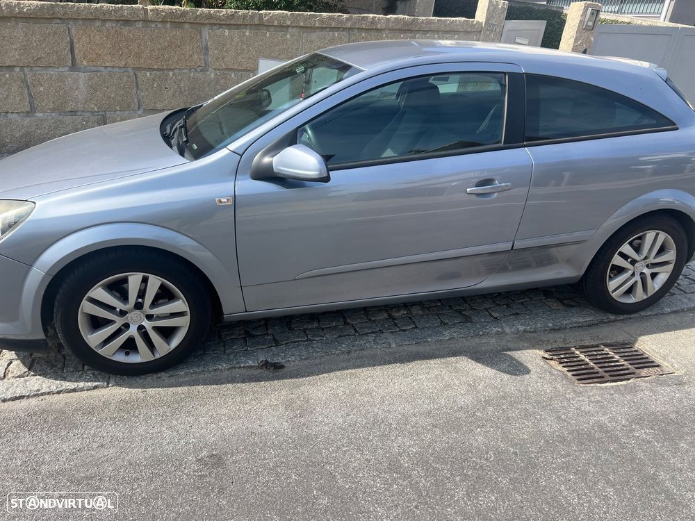 Opel Astra GTC 1.3 CDTI - 2