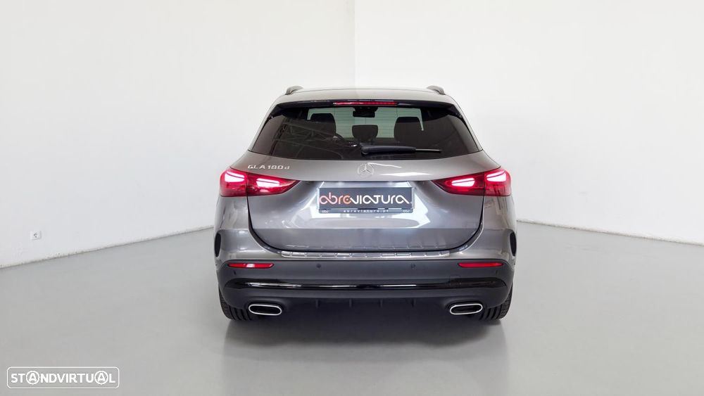 Mercedes-Benz GLA 180 d AMG Line - 5