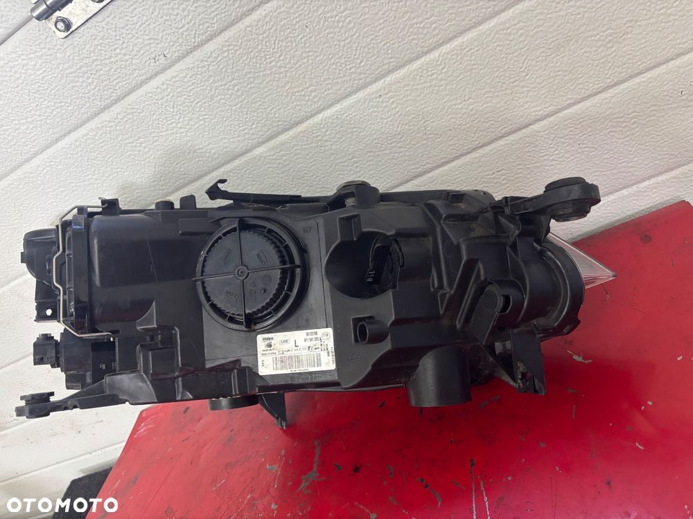 SEAT IBIZA V ARONA LAMPA LEWY PRZOD PRZEDNIA 6F1941005 - 6