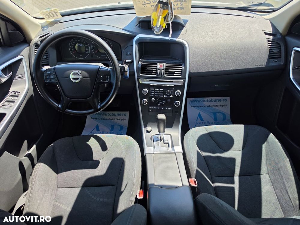 Volvo XC 60 D4 AWD Kinetic - 9