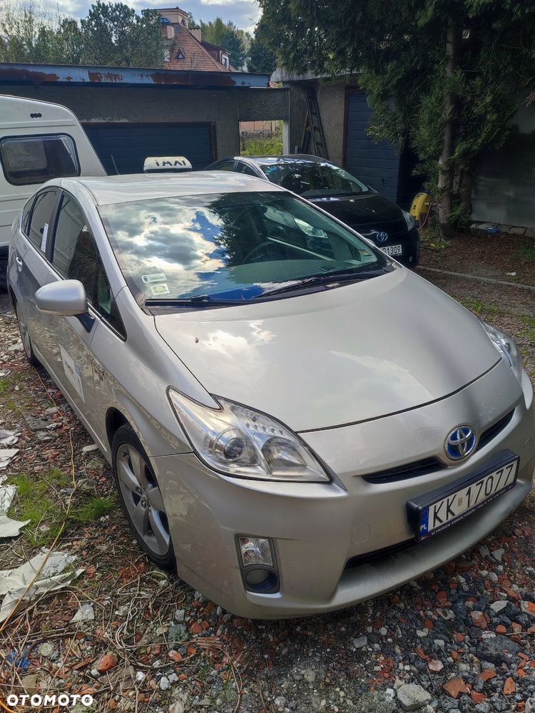 Toyota Prius 1.8 HSD Prestige - 1
