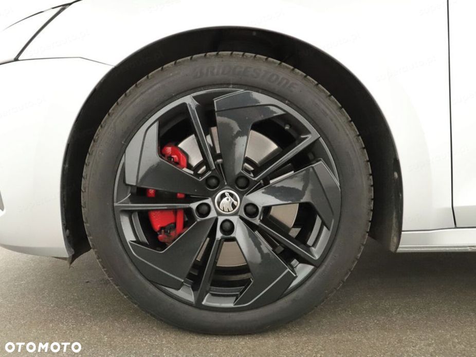 Skoda Octavia 2.0 TSI RS DSG - 8