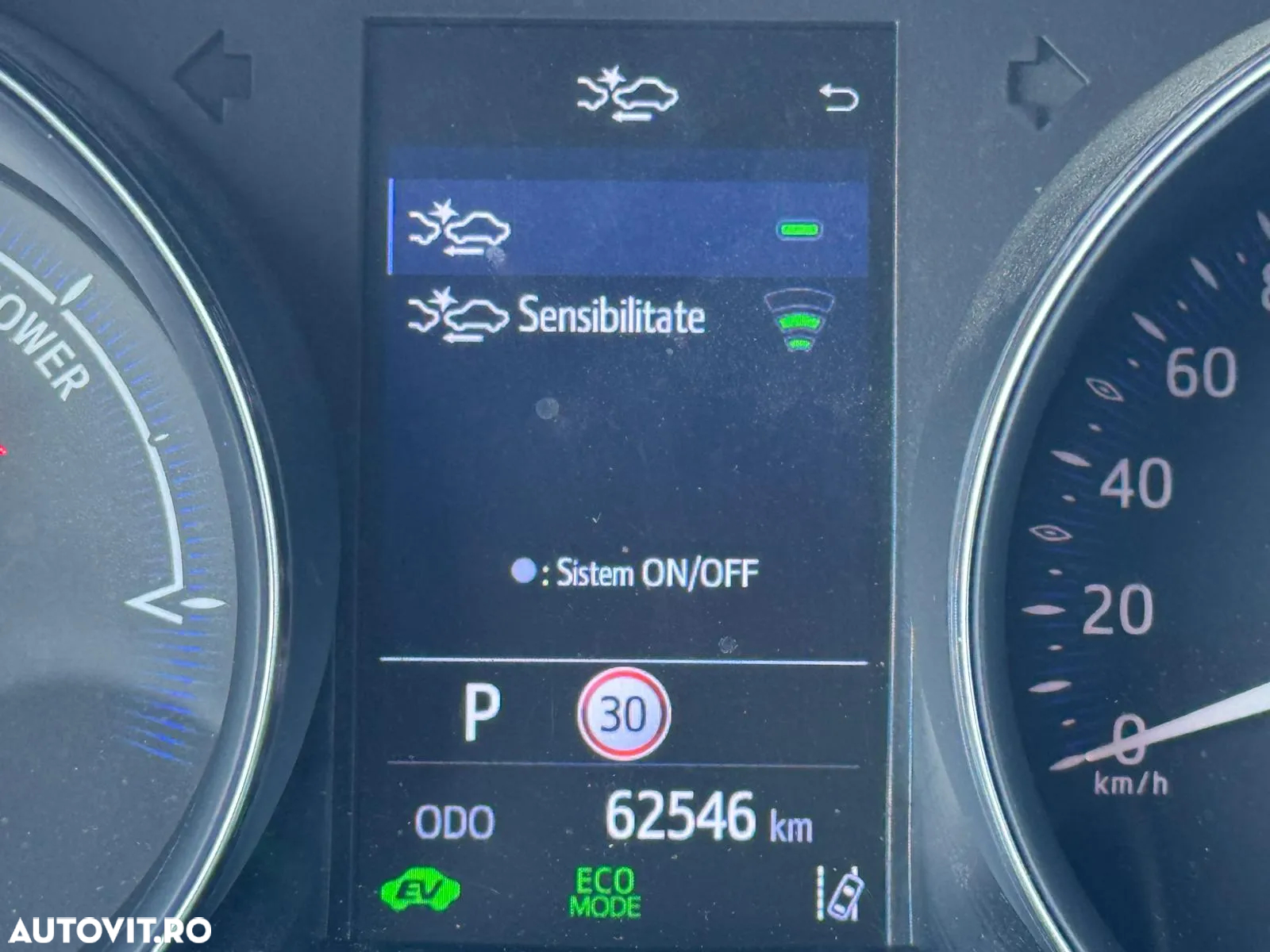 Toyota C-HR 1.8 HEV 140 CP 4x2 CVT Dynamic - 23