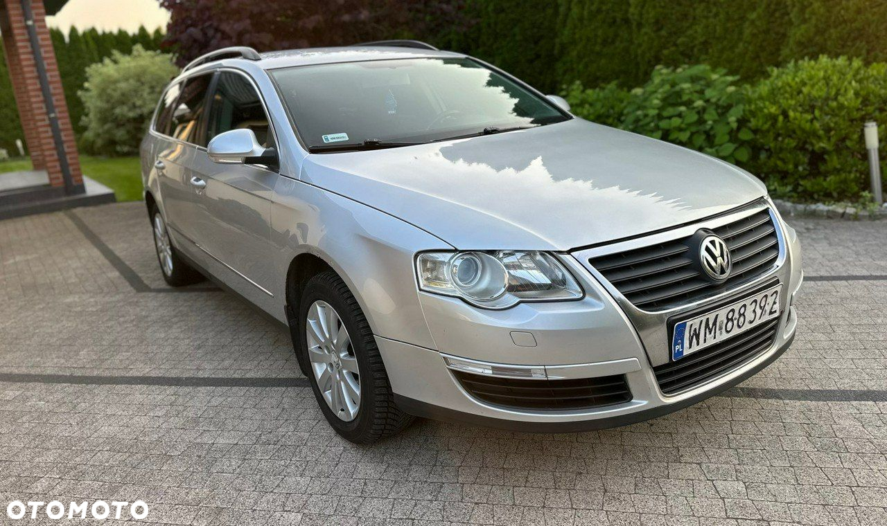 Volkswagen Passat - 2