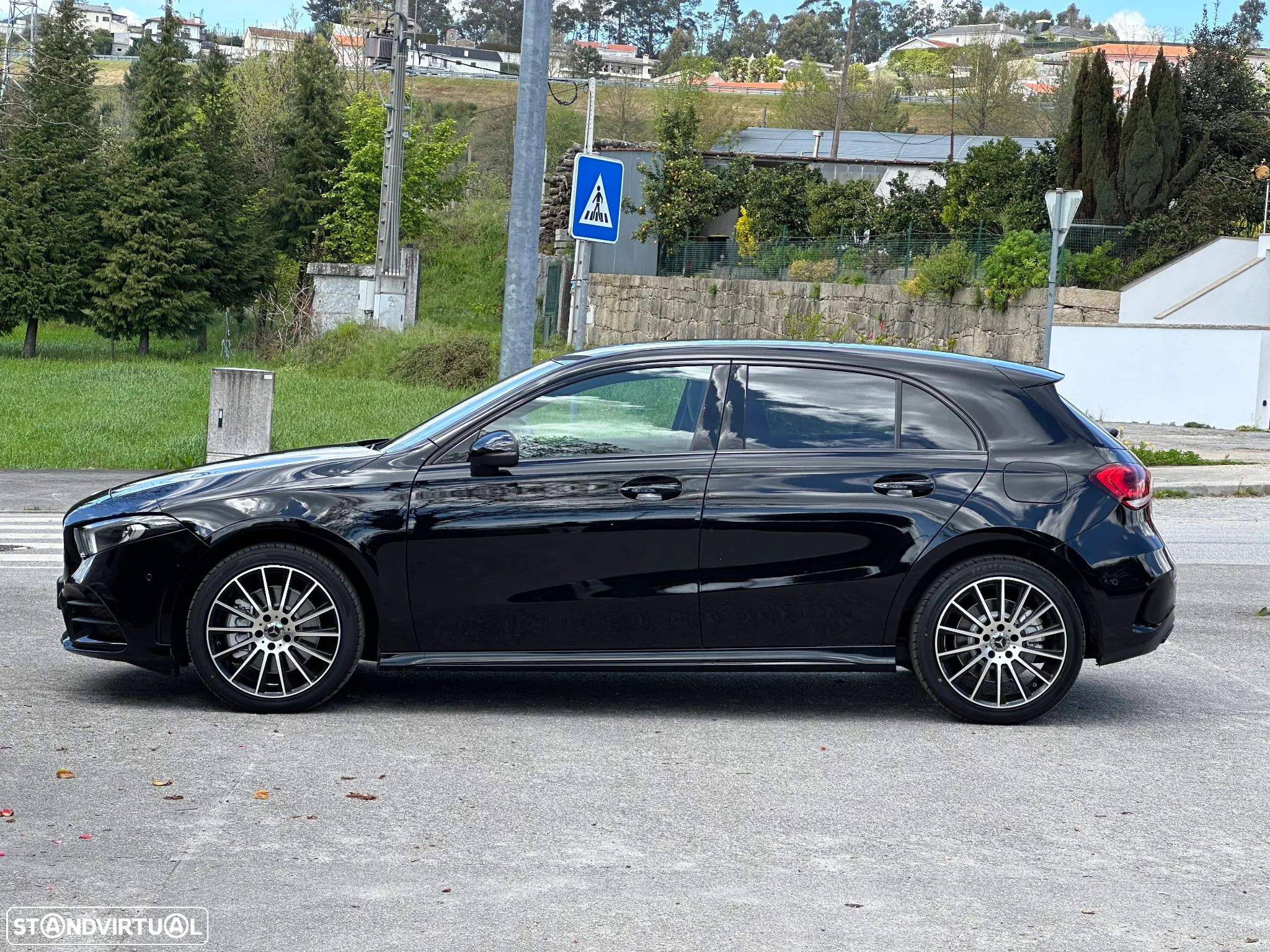 Mercedes-Benz A 250 e AMG Line - 6