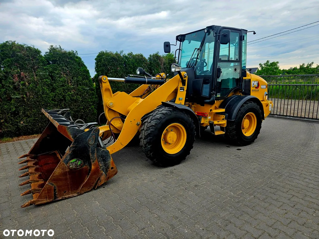 Caterpillar 908M - 14