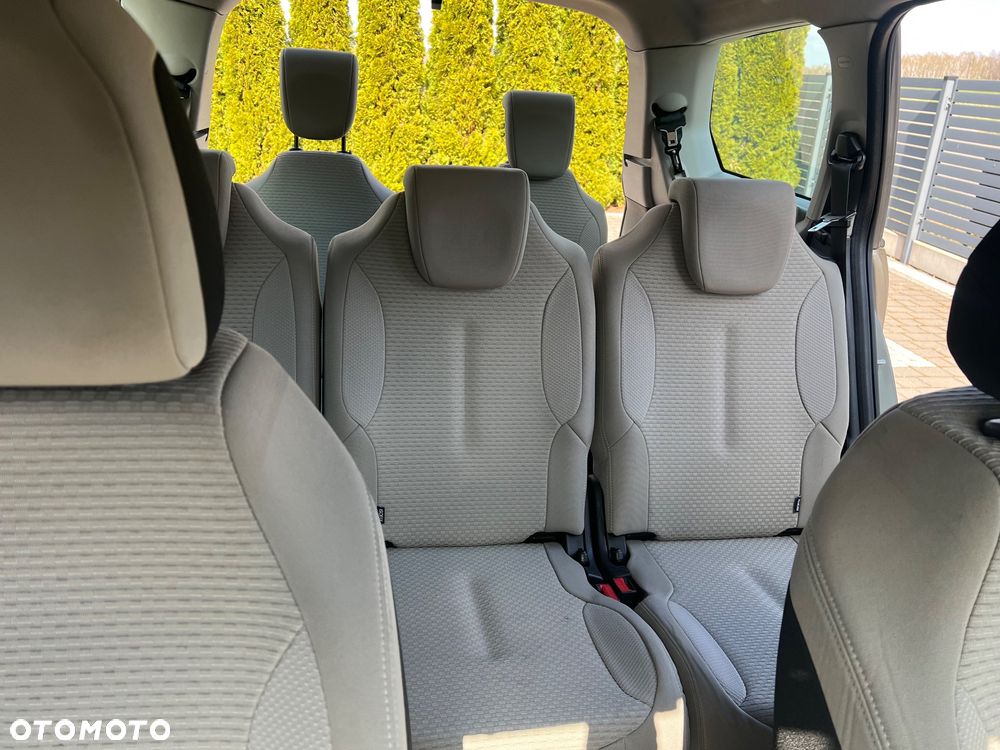 Citroën C4 Grand Picasso - 17