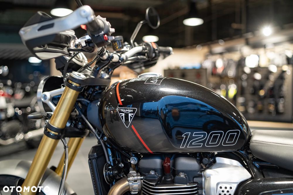 Triumph Scrambler - 11