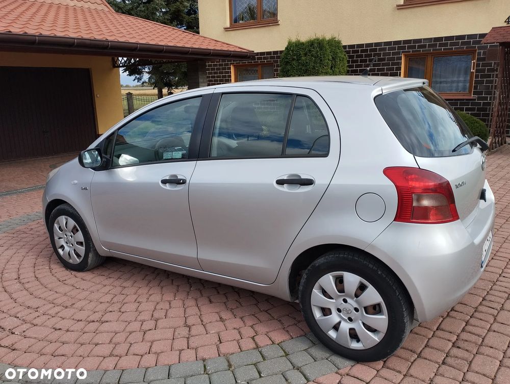 Toyota Yaris - 3