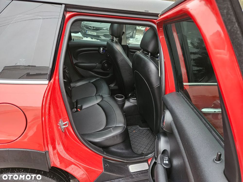 MINI Cooper Seven Chili - 11