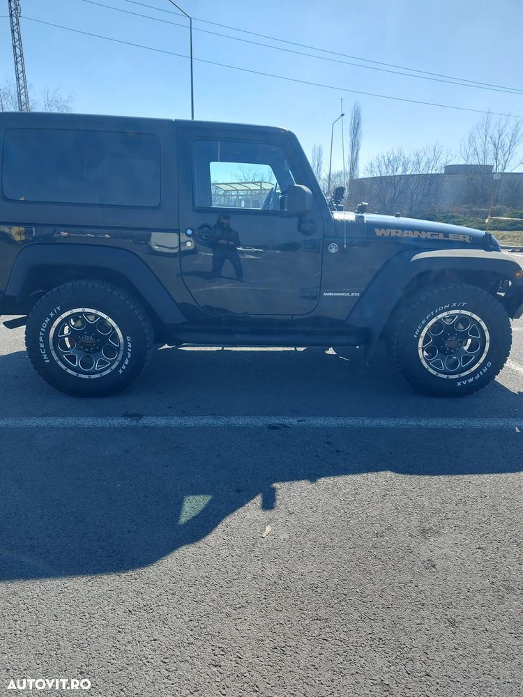 Jeep Wrangler - 15