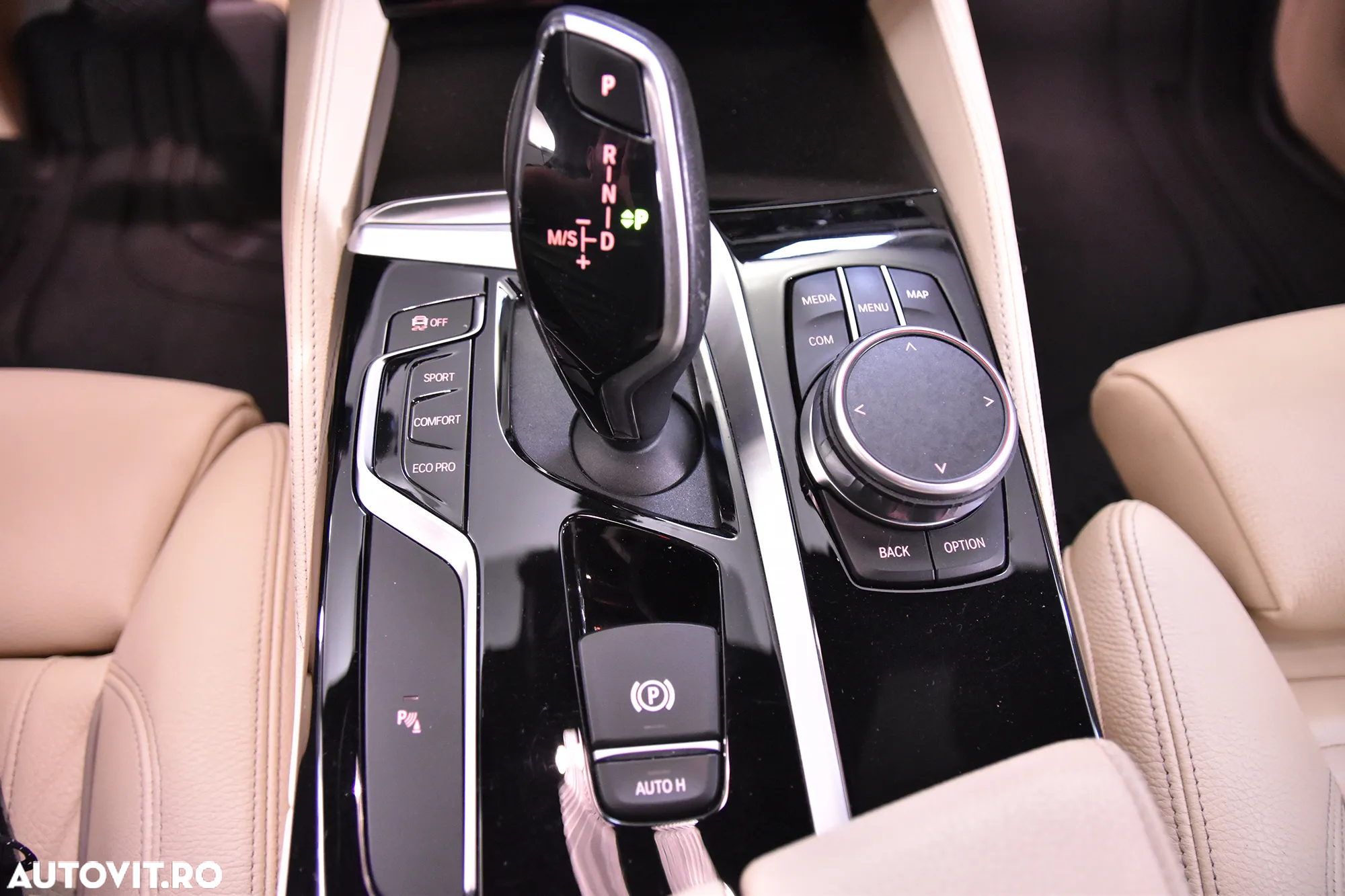 BMW Seria 5 520i Touring Aut. - 17