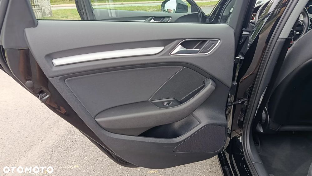 Audi A3 Sportback 1.5 TFSI cylinder on demand sport - 11