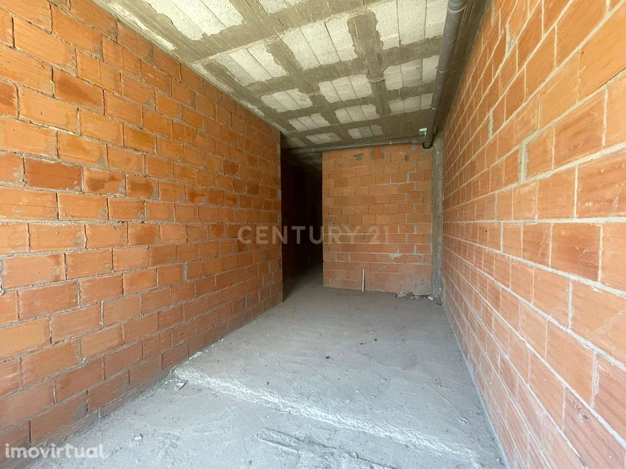 Espaço comercial por terminar, Mourão - Grande imagem: 4/7