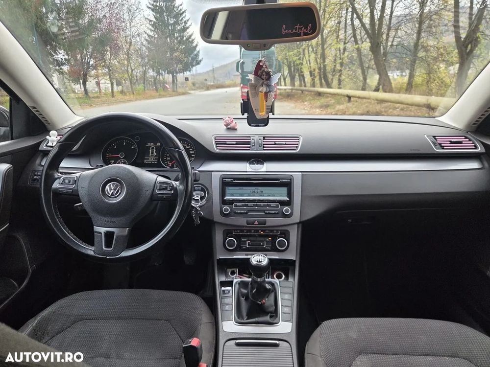 Volkswagen Passat - 5